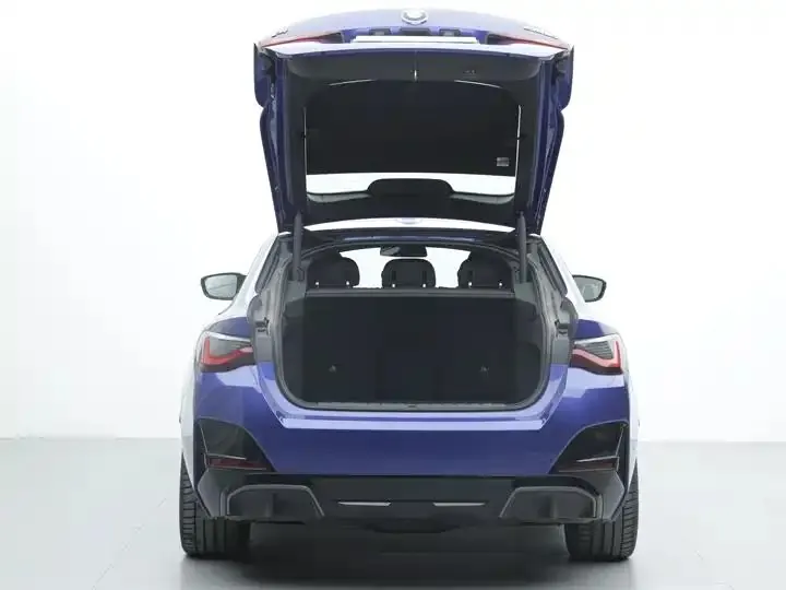 BMW i4 M 2023 model M50 6