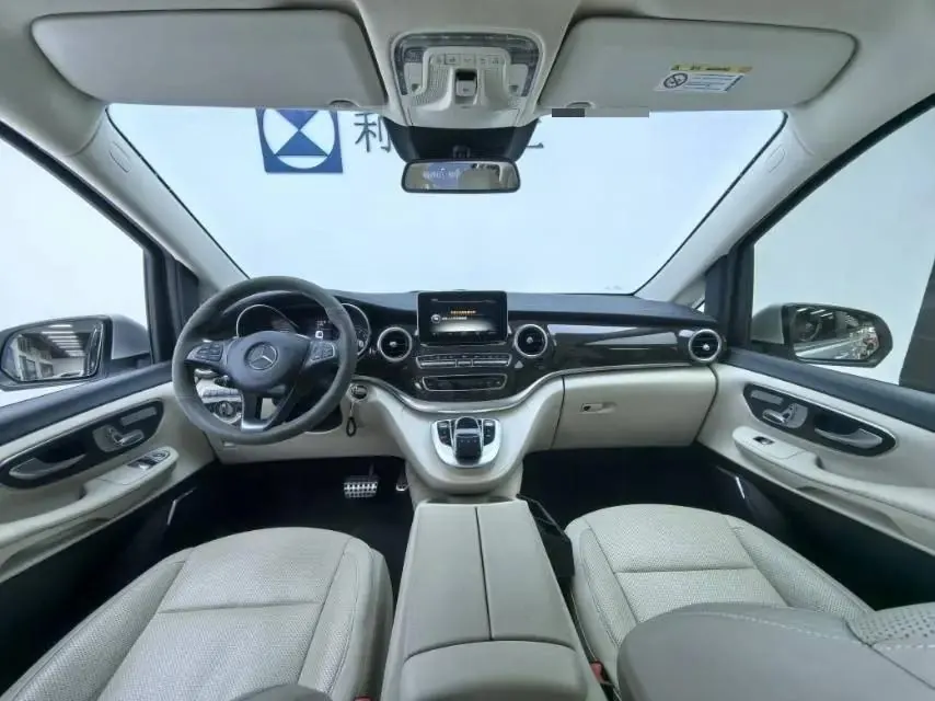Mercedes Benz V 2018V 260 Distinguished Edition National V 8