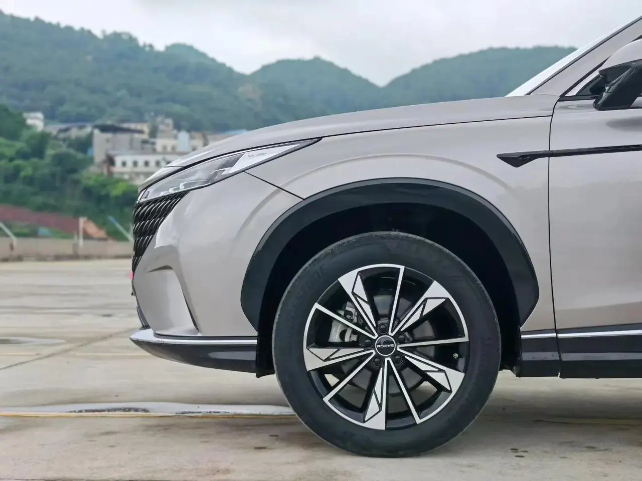 Roewe RX5 2023 3rd Generation 330TGI Super Sliding Screen Edition 4