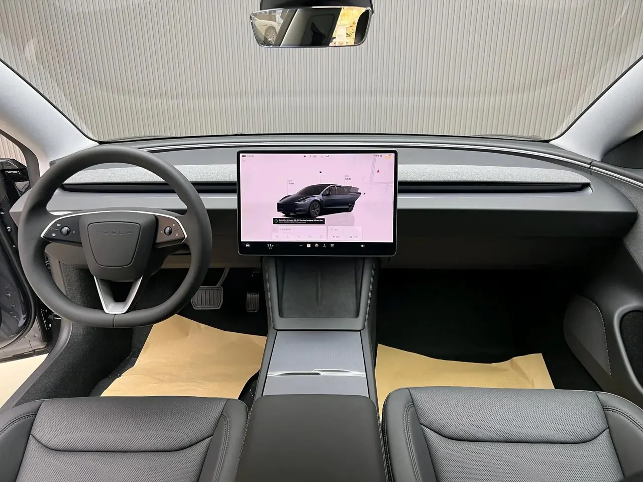Tesla 2025 Model 3 Rear-Wheel Drive (Refreshed) Automatic 5