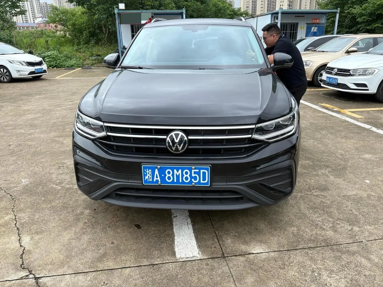 Volkswagen 2024 Tiguan L 1.5TSI 300TSI Two-Wheel-Drive Longteng Edition Automatic Transmission 3