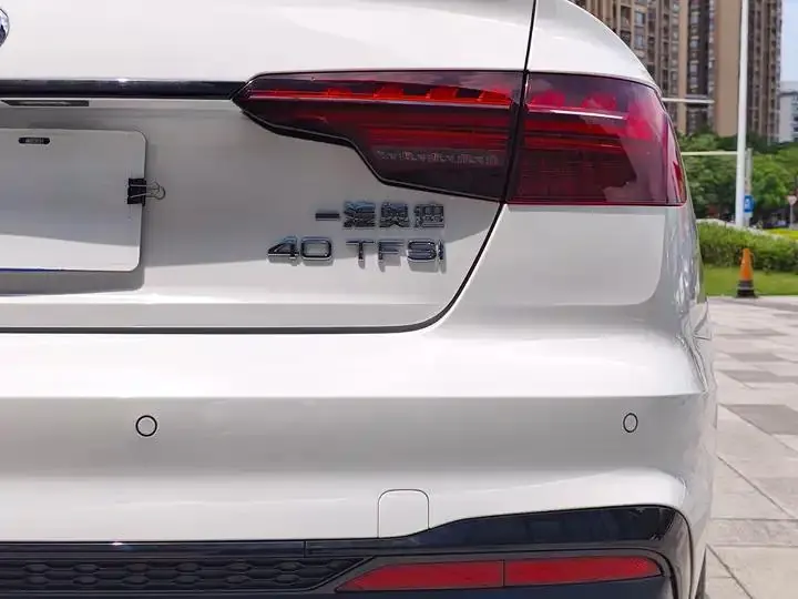 Audi A4L 2024 40 TFSI Deluxe Dynamic 11
