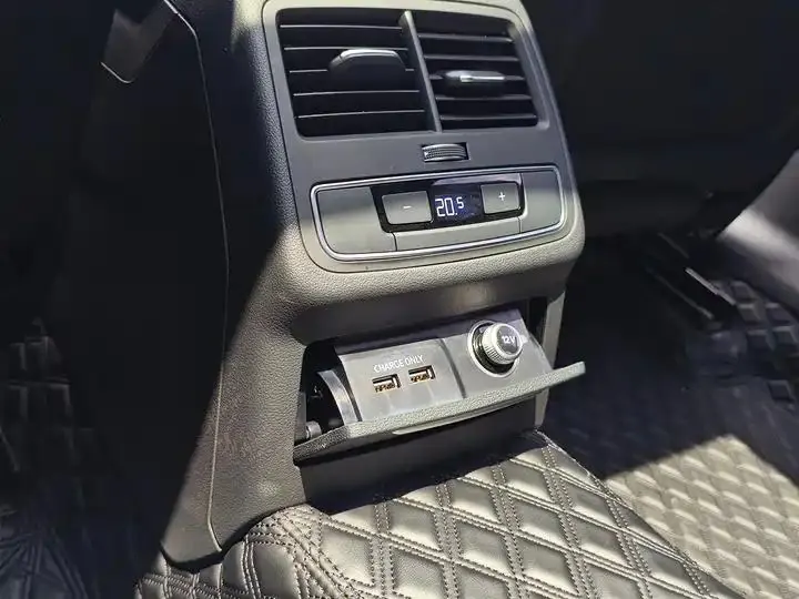 Audi A4L 2024 40 TFSI Deluxe Dynamic 21