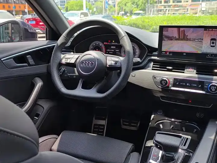 Audi A4L 2024 40 TFSI Deluxe Dynamic 24