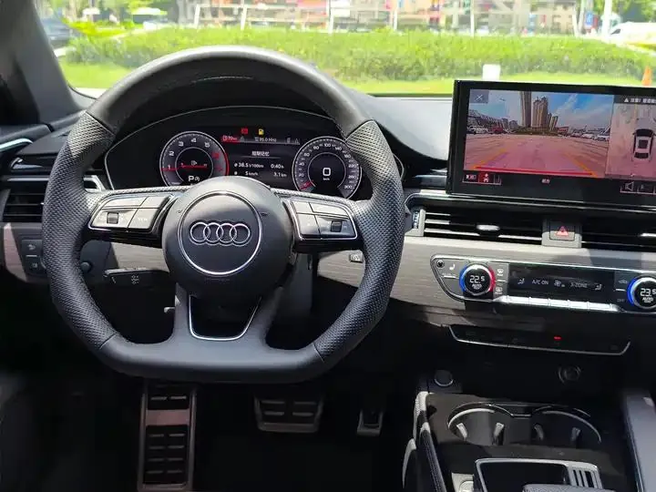 Audi A4L 2024 40 TFSI Deluxe Dynamic 25