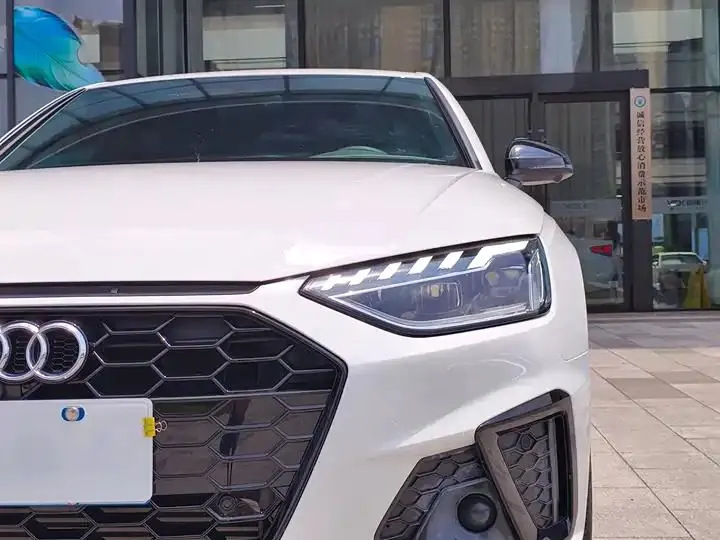 Audi A4L 2024 40 TFSI Deluxe Dynamic 7