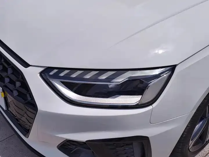 Audi A4L 2024 40 TFSI Deluxe Dynamic 8