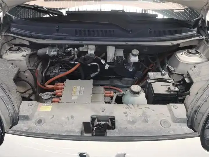 WuLing Plantronics 2025 333km LingBox Premium 10
