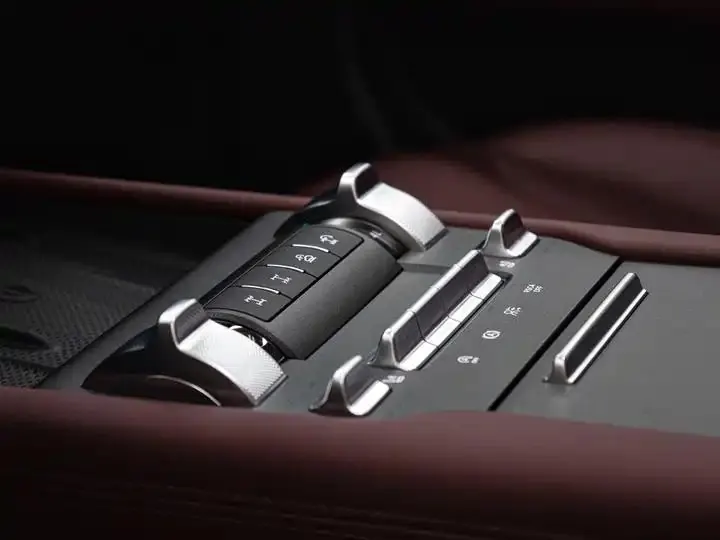 Tank 300 2025 2.4T Diesel Edition 27