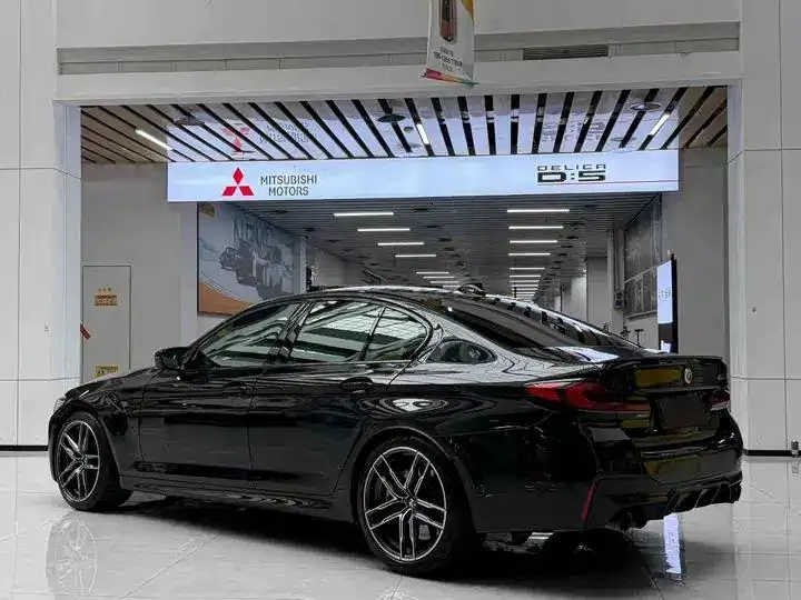 BMW M5 2021 M5 4