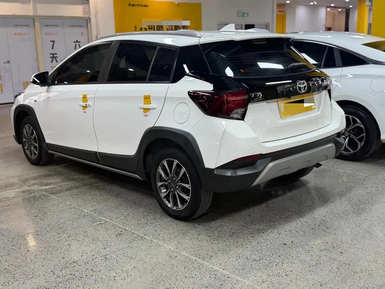 YARiS L Zhixuan 2022 1.5L CVT Deluxe PLUS Edition 3
