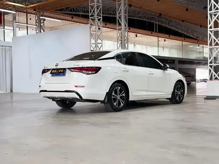 Sylphy 2022 1.6L XL CVT Comfort Edition 2