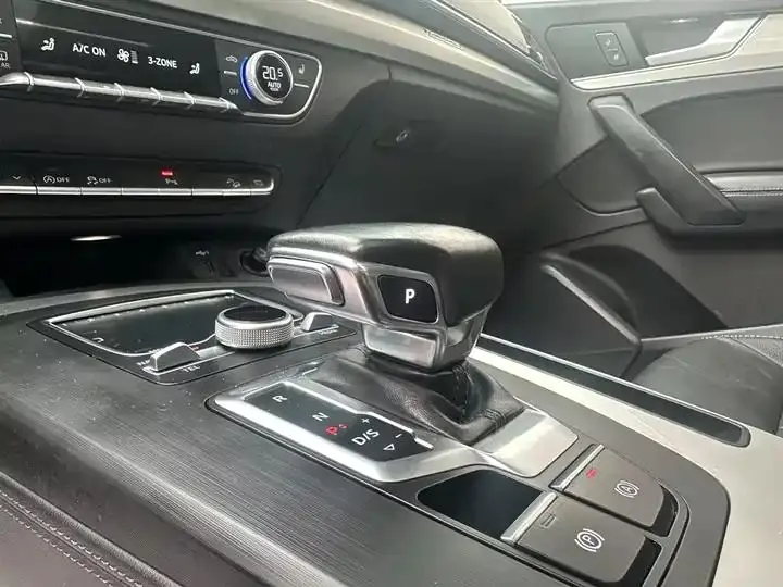 Audi Q5L 2020 to 40 TFSI Fashion 15