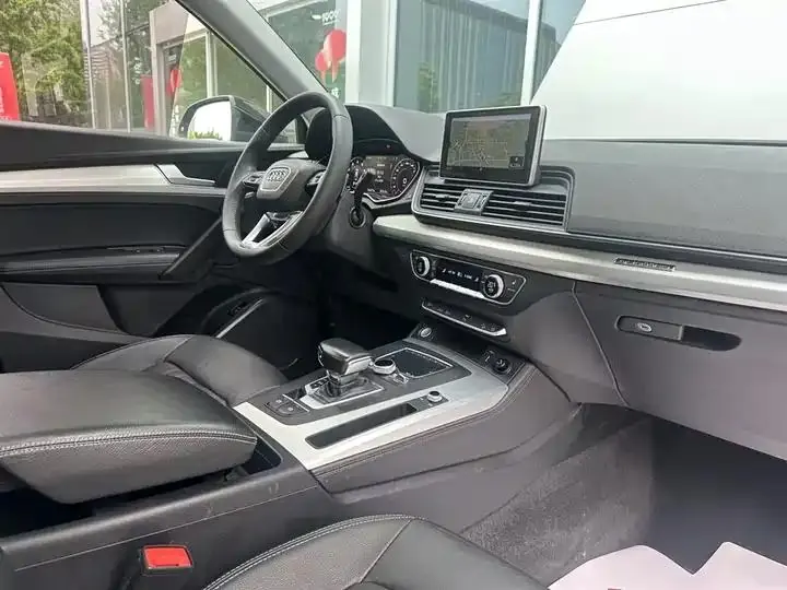 Audi Q5L 2020 to 40 TFSI Fashion 6