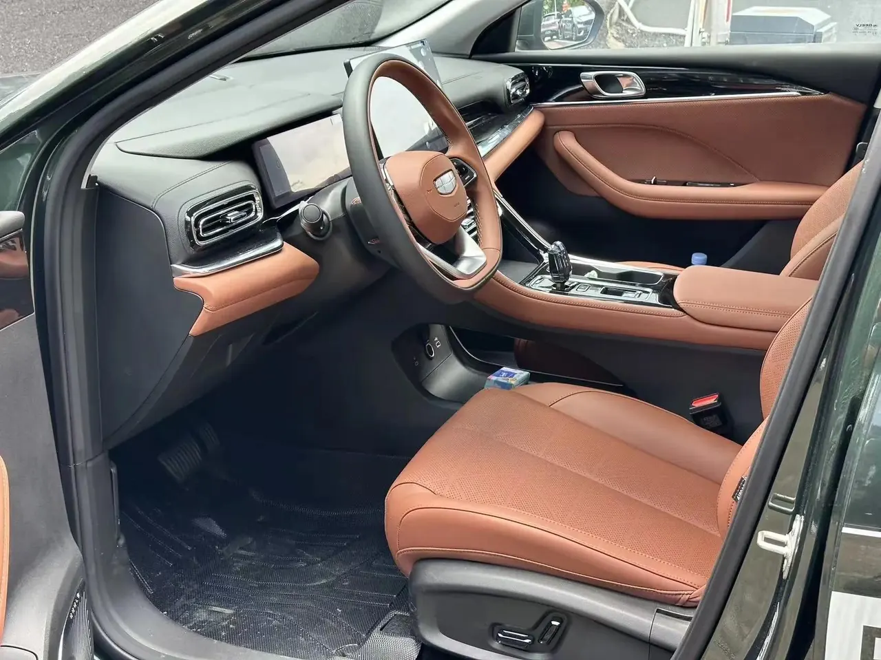 Geely 2026 Emgrand – Sedan 1.5T Flagship Automatic 4