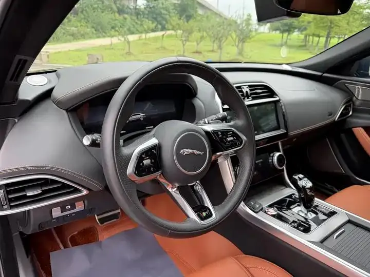 Jaguar XEL 2024 2.0T 250PS R-DYNAMIC S Enterprising Sports Edition 8