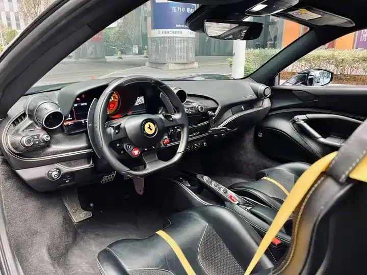 Ferrari F8 2019 Tributo 3.9T V8 4