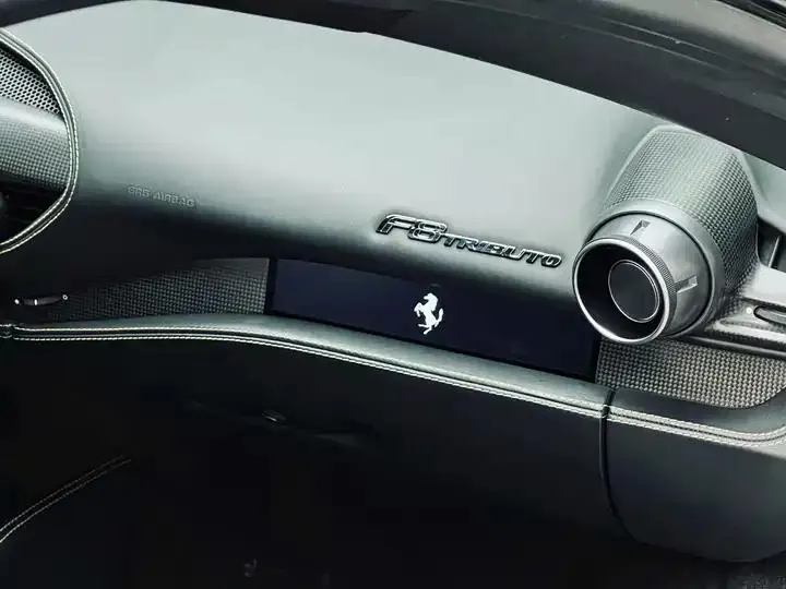 Ferrari F8 2019 Tributo 3.9T V8 7