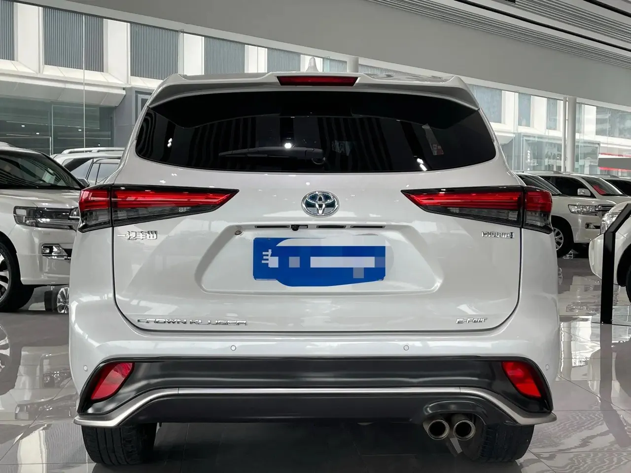 Crown Landfang 2022 2.5L HEV Four-Wheel-Drive Prestige Edition 4