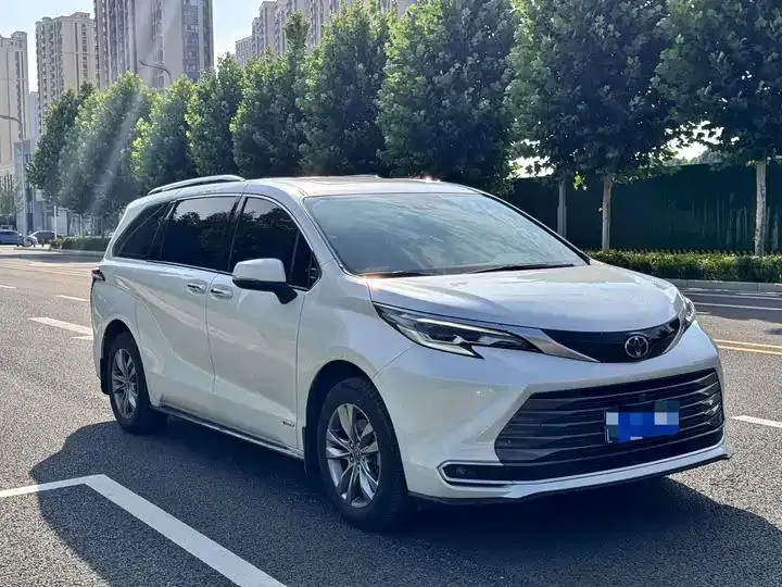 Sana SIENNA 2024 2.5L Hybrid Four-wheel Drive Premium Edition 2