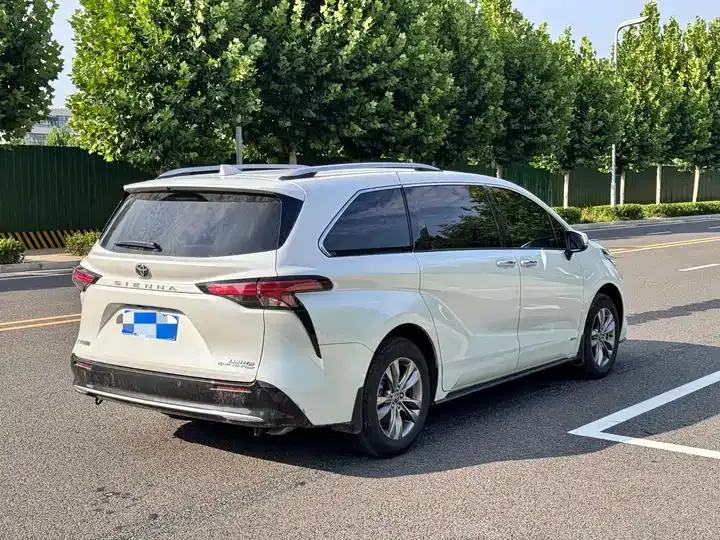 Sana SIENNA 2024 2.5L Hybrid Four-wheel Drive Premium Edition 7
