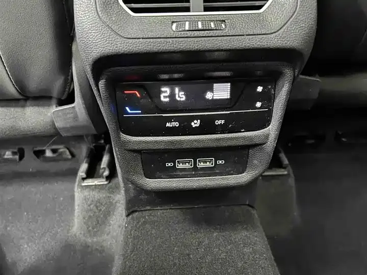 Tangyue 2023 280TSI Front-Wheel-Drive Luxury Plus Upgrade Version 16