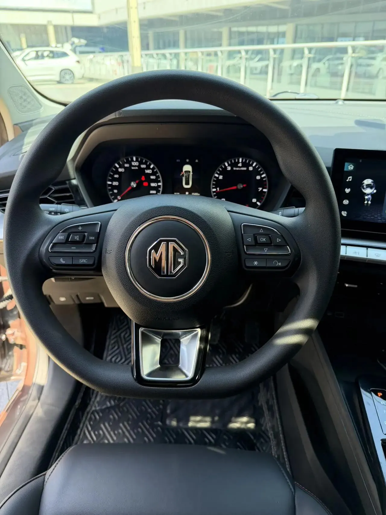 MG5 2023 180DVVT CVT Deluxe Edition 10