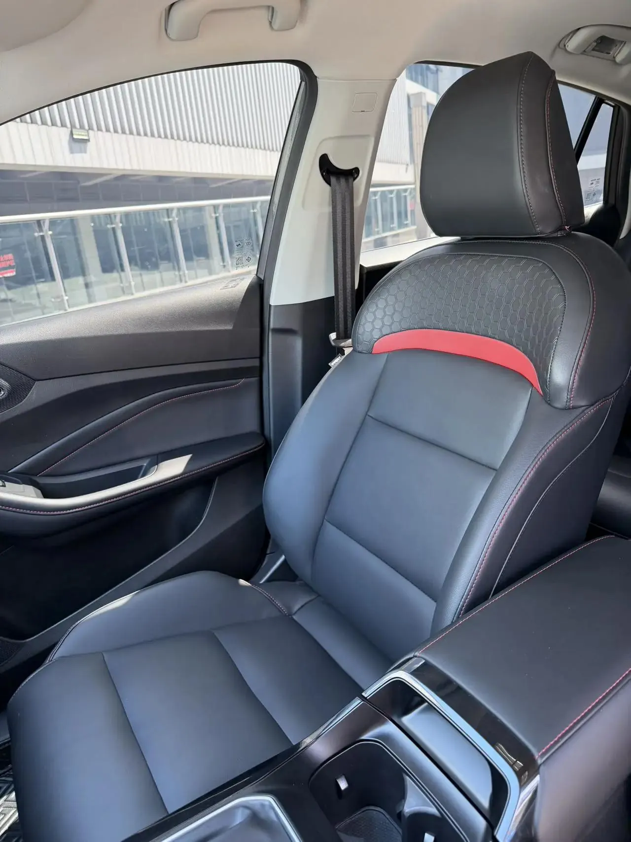 MG5 2023 180DVVT CVT Deluxe Edition 11