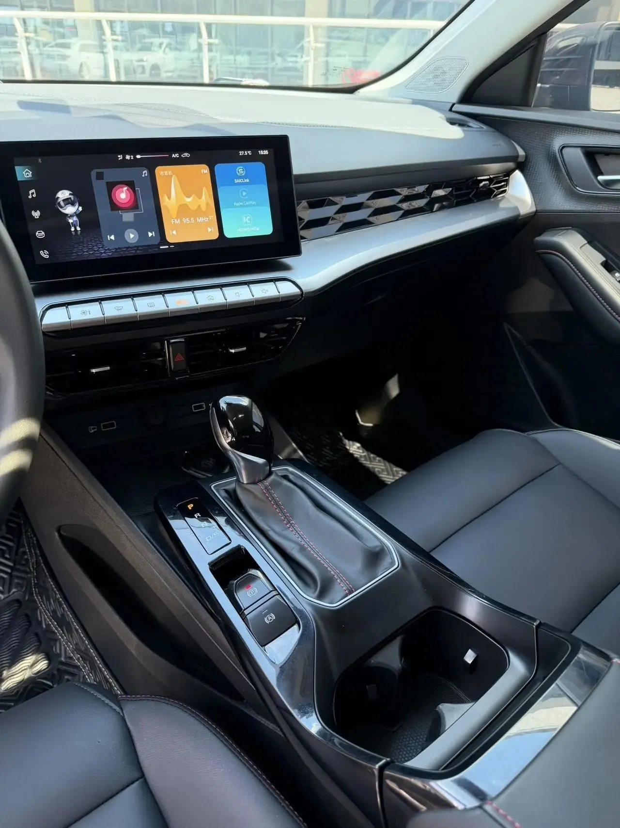 MG5 2023 180DVVT CVT Deluxe Edition 12