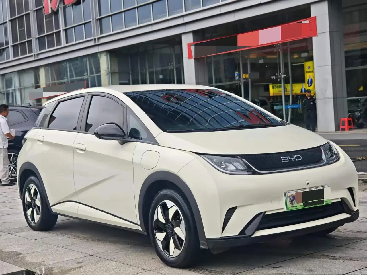 BYD 2025 Dolphin Intelligent Driving Edition 420km Free Edition Automatic 3