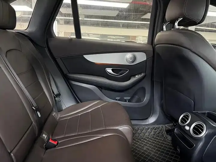 Mercedes Benz GLC 2022 GLC 260 L 4MATIC Dynamic 11