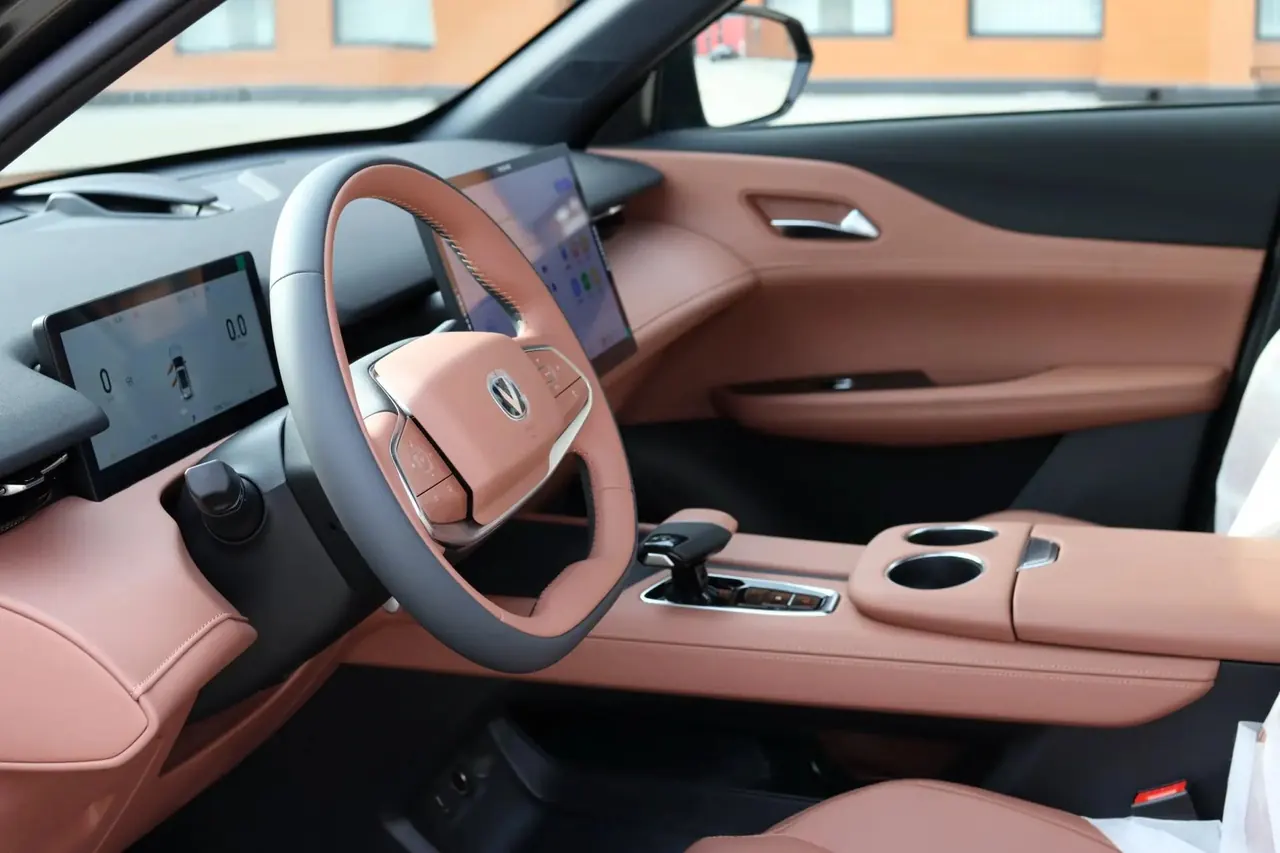 ChangAn 2026 UNI-Z 1.5T smooth version of automatic gear 10