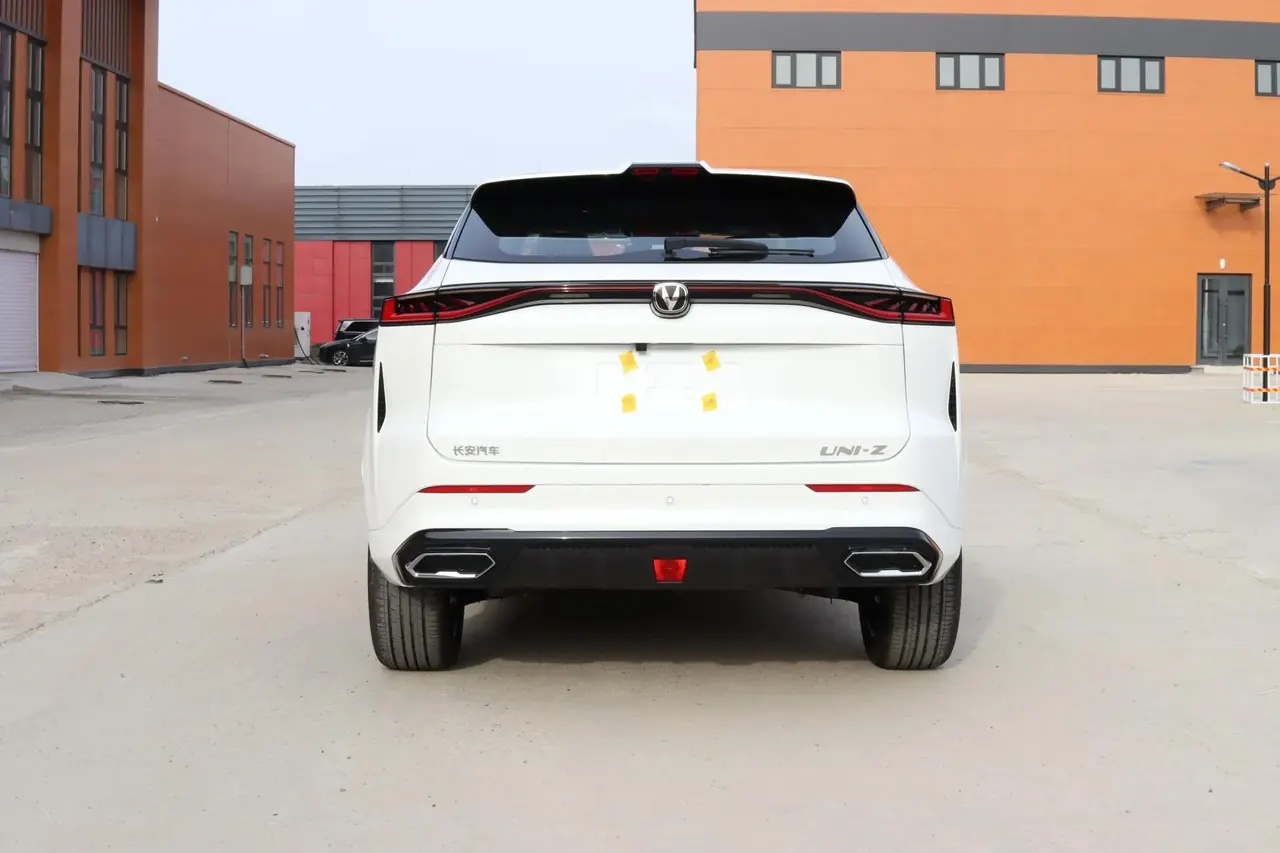 ChangAn 2026 UNI-Z 1.5T smooth version of automatic gear 4