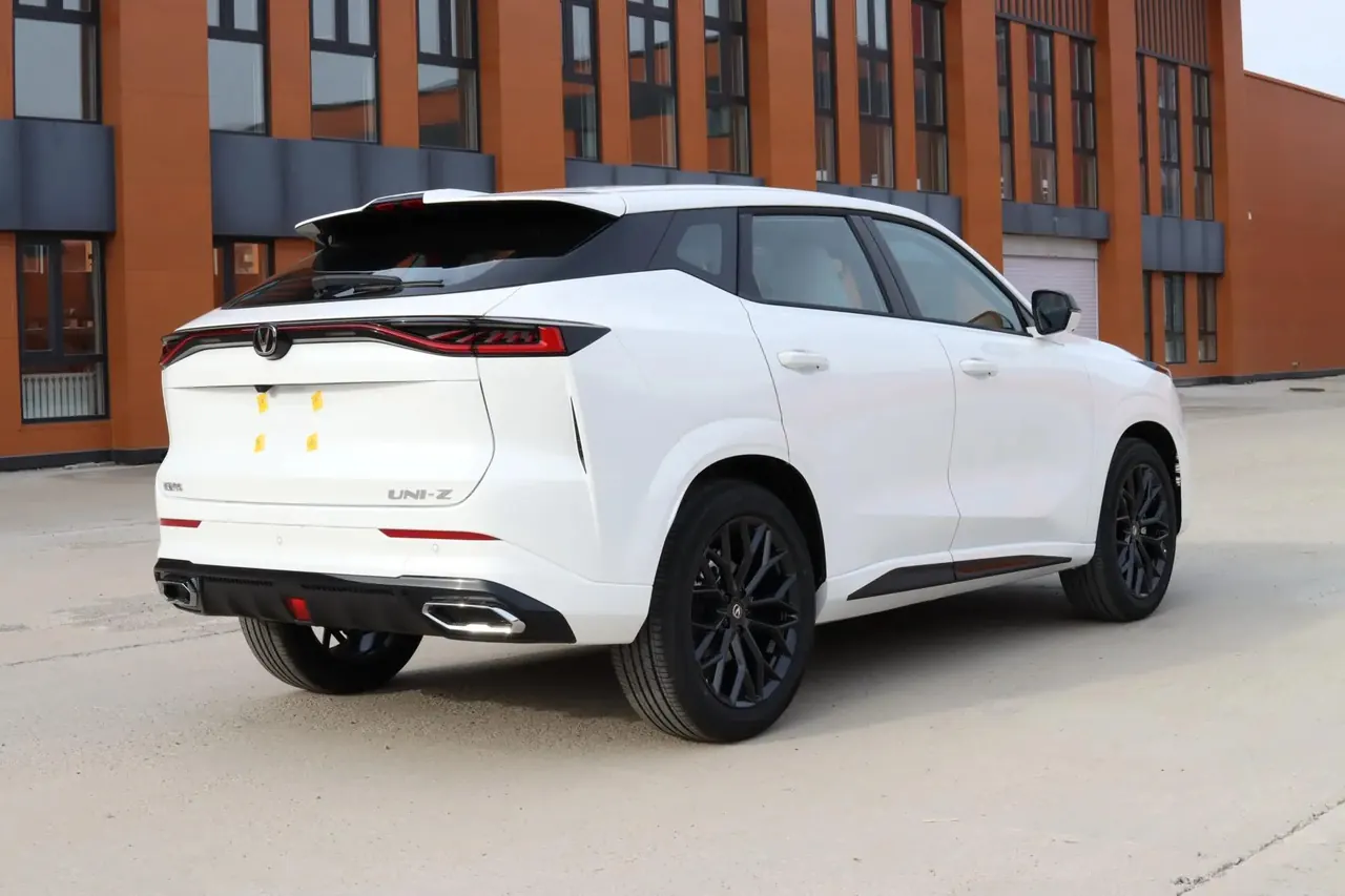ChangAn 2026 UNI-Z 1.5T smooth version of automatic gear 5