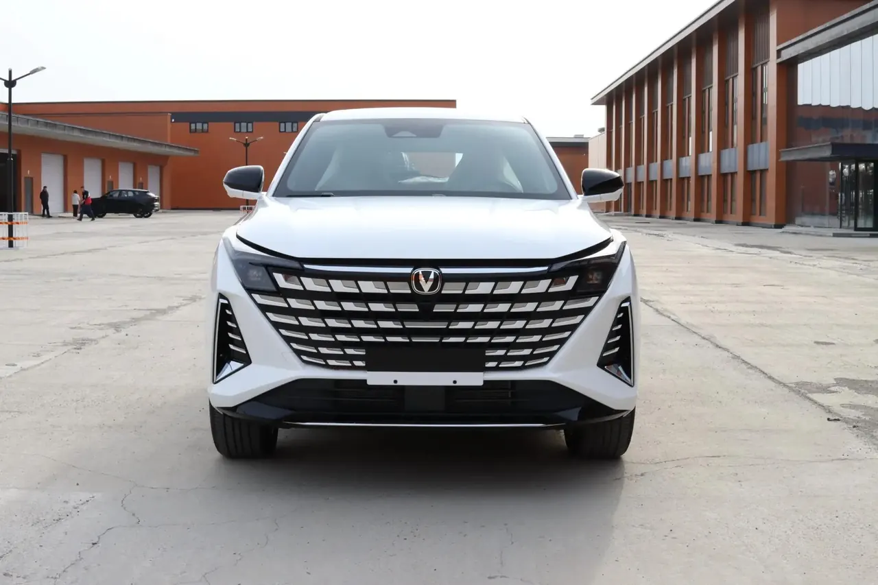 ChangAn 2026 UNI-Z 1.5T smooth version of automatic gear 8