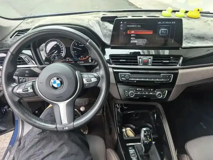 BMW X1 2020 sDrive20Li exclusive type 18