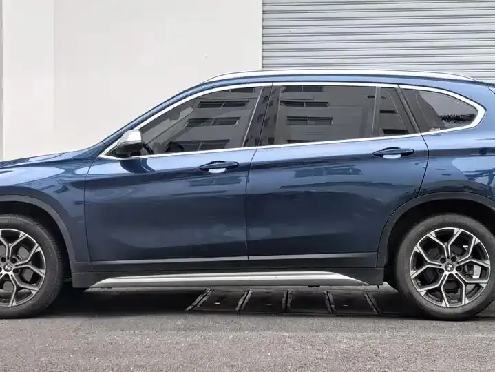 BMW X1 2020 sDrive20Li exclusive type 4