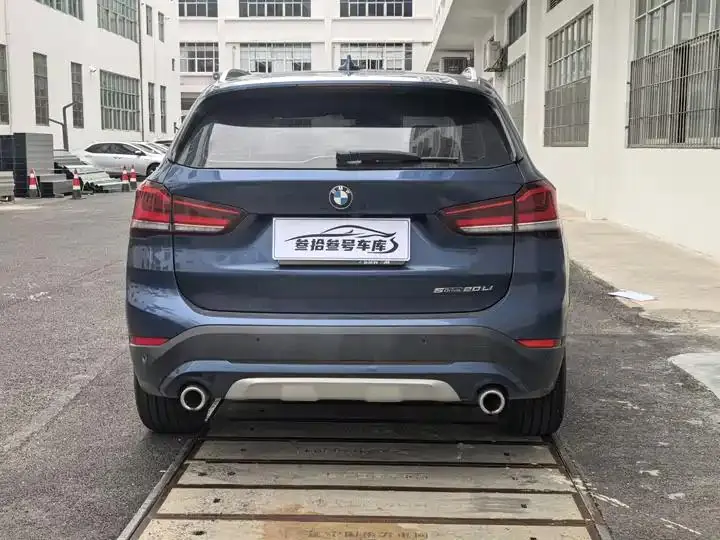 BMW X1 2020 sDrive20Li exclusive type 6