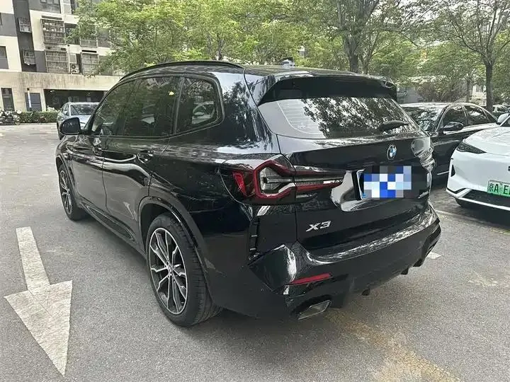 BMW X3 2023 xDrive30i Leading M Obsidian Night Suit 9