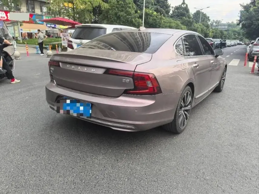 Volvo S90 2023 B5 Zhiyuan Deluxe Edition 3
