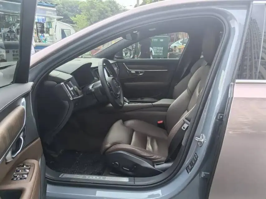 Volvo S90 2023 B5 Zhiyuan Deluxe Edition 5