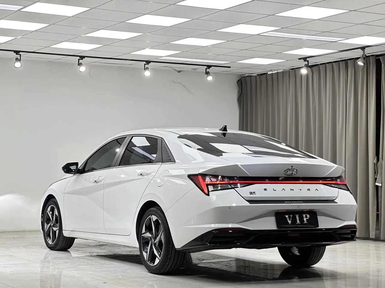 Elantra 2021 1.5L CVT Luxury Edition 7