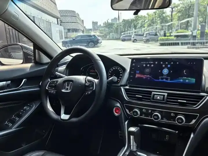 Accord 2022 260TURBO Magic Night Premium Edition 8