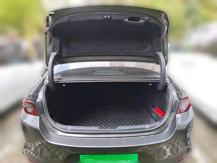 Mazda 3 Onksera 2023 2.0L Automatic Quality Glamour Edition 10