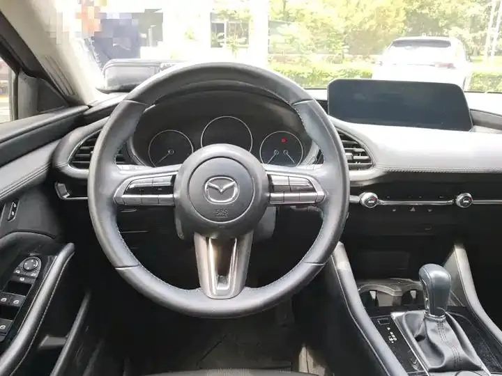 Mazda 3 Onksera 2023 2.0L Automatic Quality Glamour Edition 3