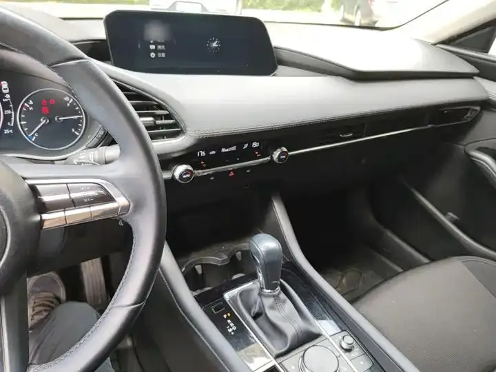 Mazda 3 Onksera 2023 2.0L Automatic Quality Glamour Edition 6