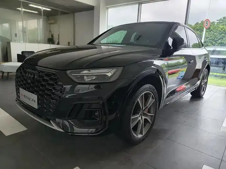 Audi Q5L Sportback 2023 40 TFSI Luxury Model 3