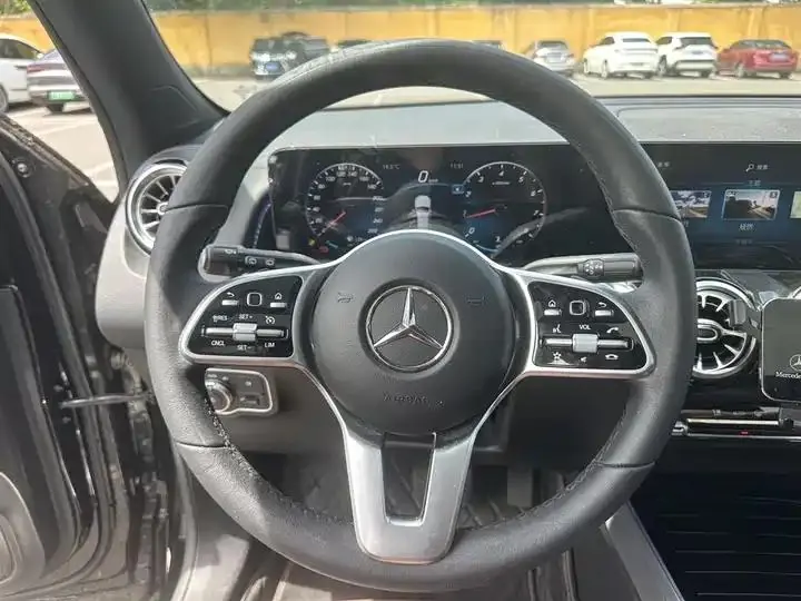 Mercedes Benz GLB 2022 model change GLB 200 fashion model 6