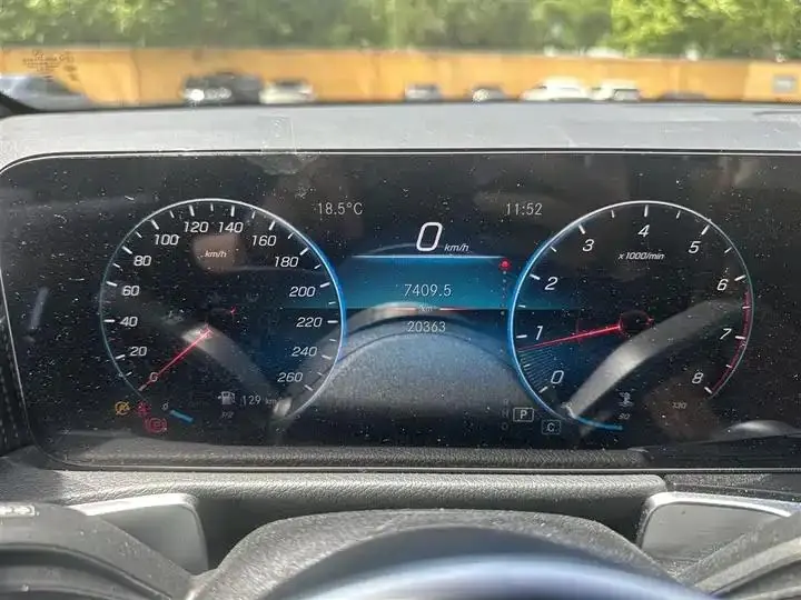 Mercedes Benz GLB 2022 model change GLB 200 fashion model 8