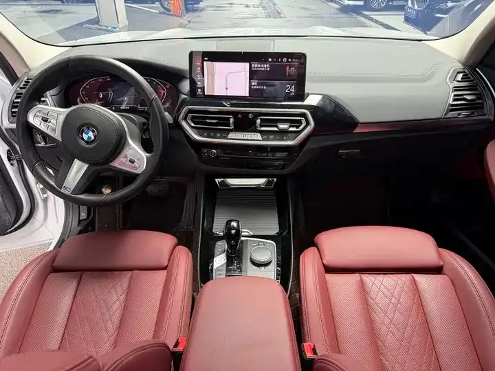 BMW X3 2023 xDrive25i M sports suit 12